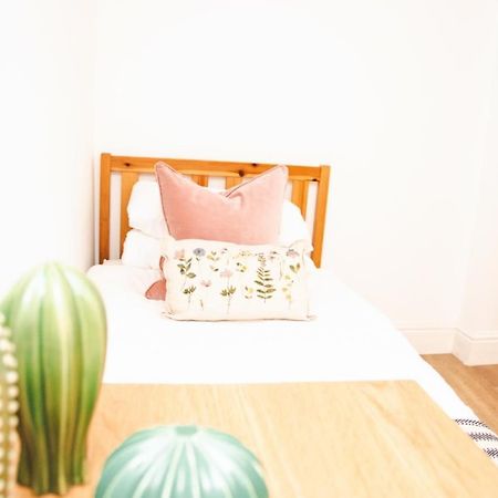 Garden Flat In Period Property Centrally Located บาธ ภายนอก รูปภาพ