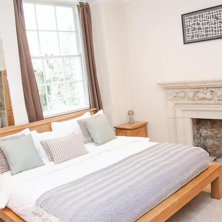 Garden Flat In Period Property Centrally Located บาธ ภายนอก รูปภาพ
