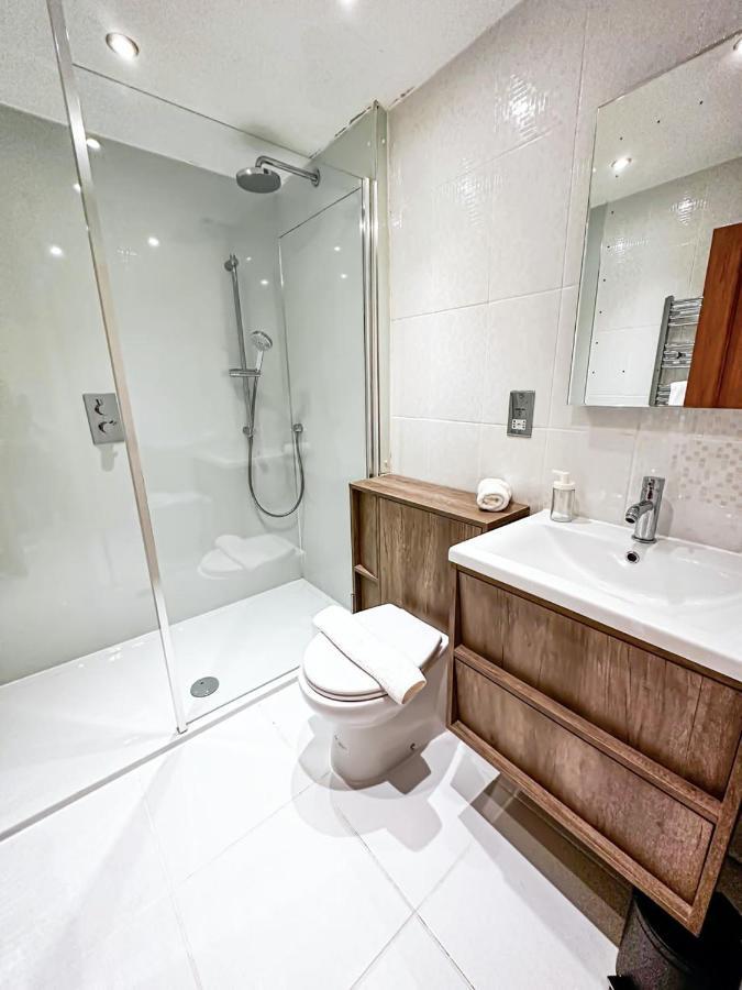 Garden Flat In Period Property Centrally Located บาธ ภายนอก รูปภาพ